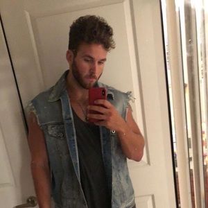 Meet your Posher, Eric